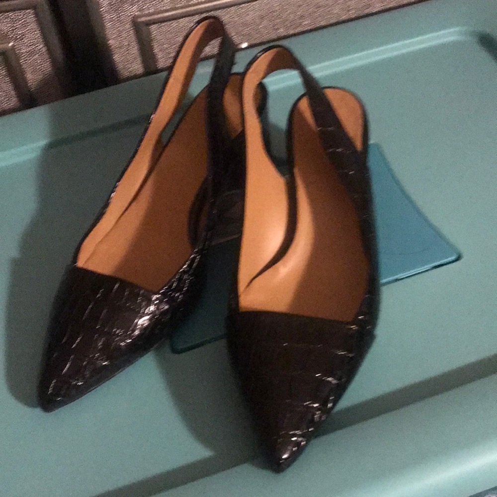 Too shop shoes in great condition